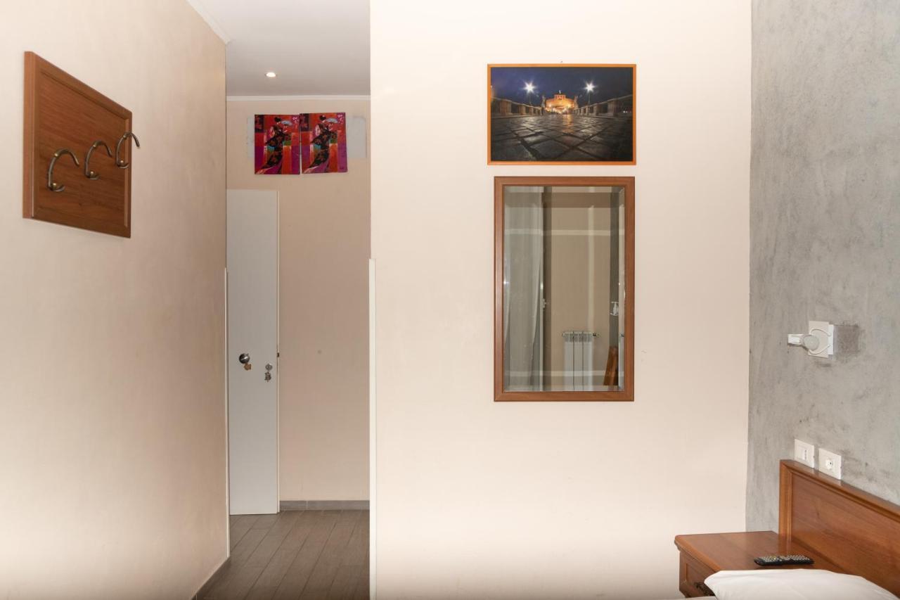 Parri Silton Hotel Rome Exterior photo